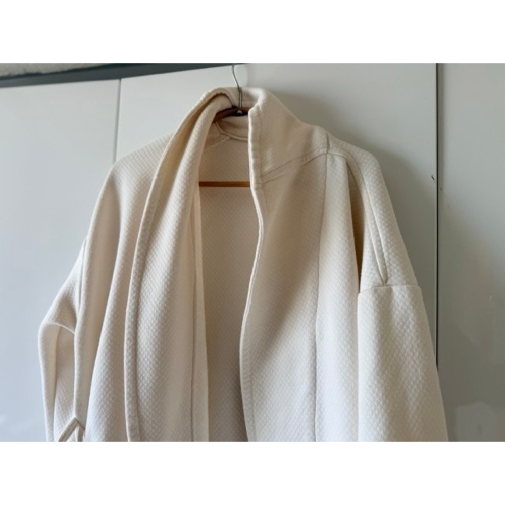PACT Organic Cotton Longline Bathrobe Ivory | GOTS Certified - Picture 3 of 10